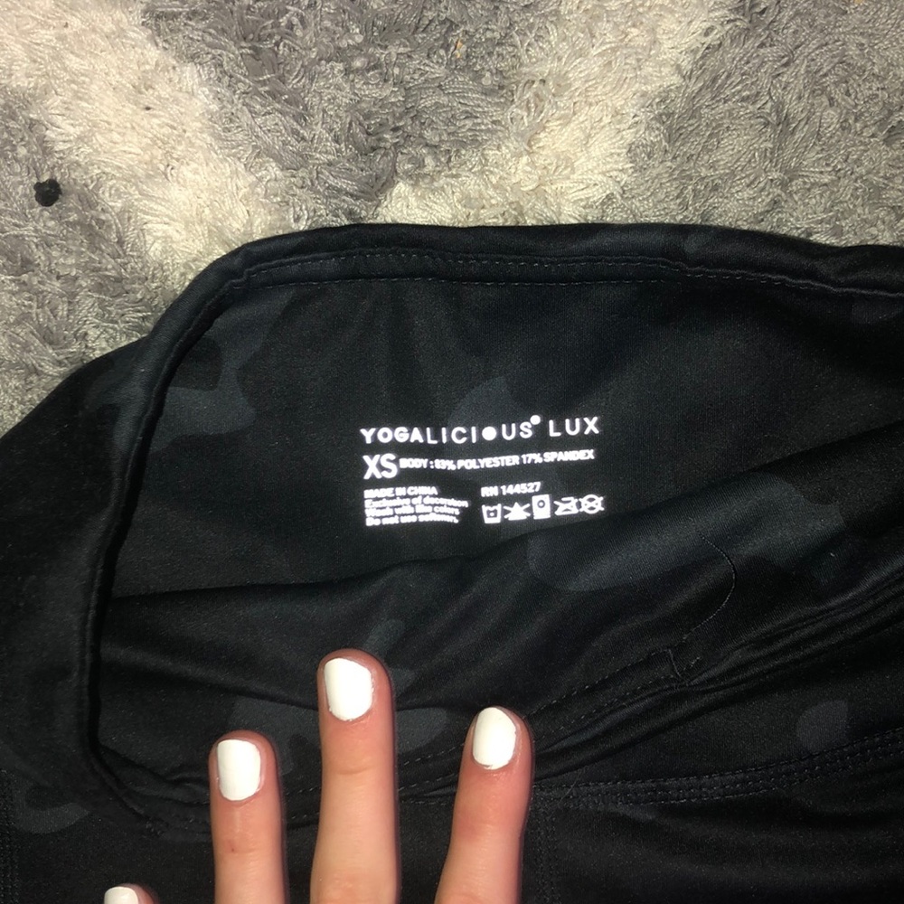 Yogalicious camp leggings dark